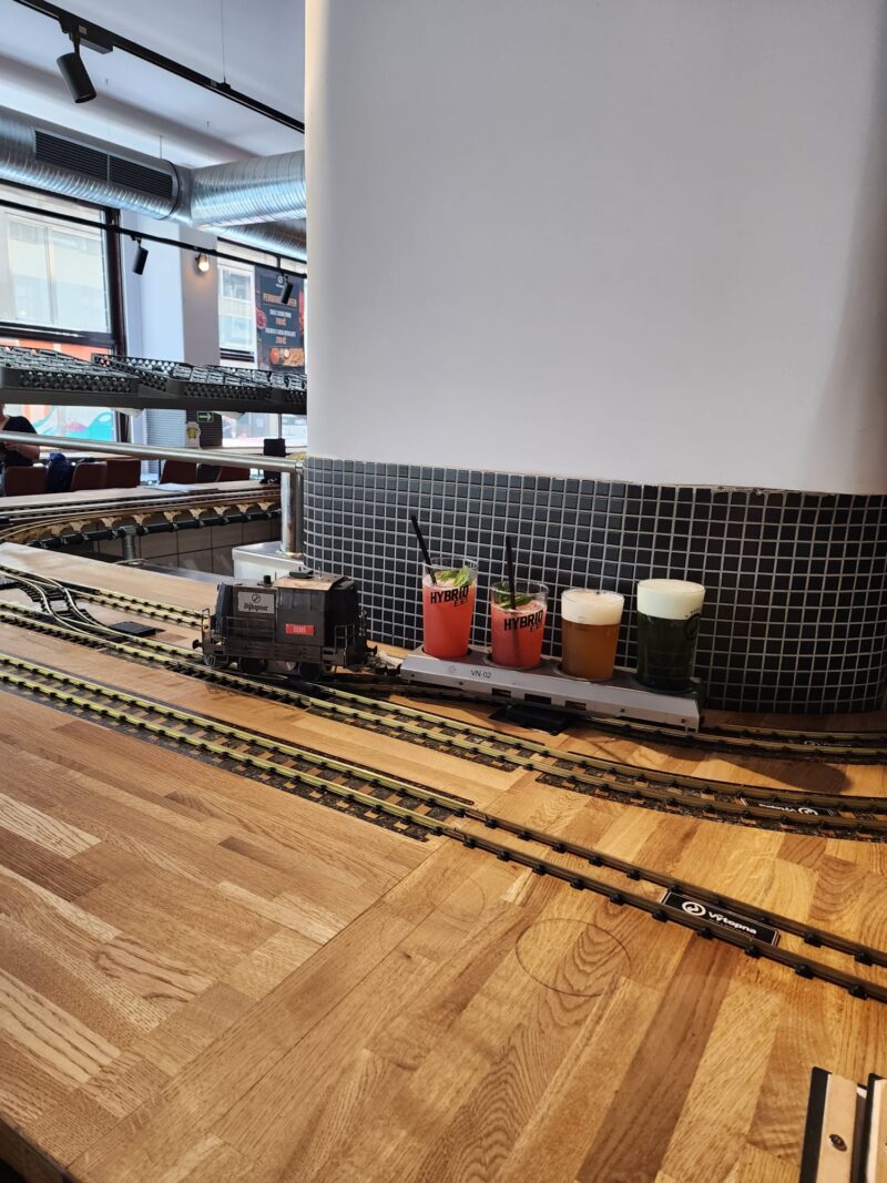 Výtopna Railway Restaurant Prag İçecek Götüren Trenler