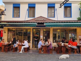 Kavaklı Köfteci Bodrum Yalıkavak Girişi