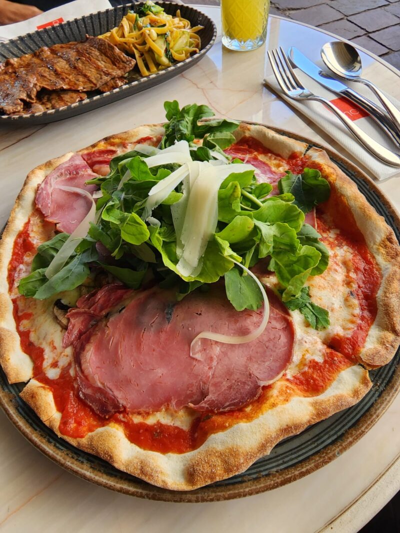 Masa Restoran İstinyepark Pizza