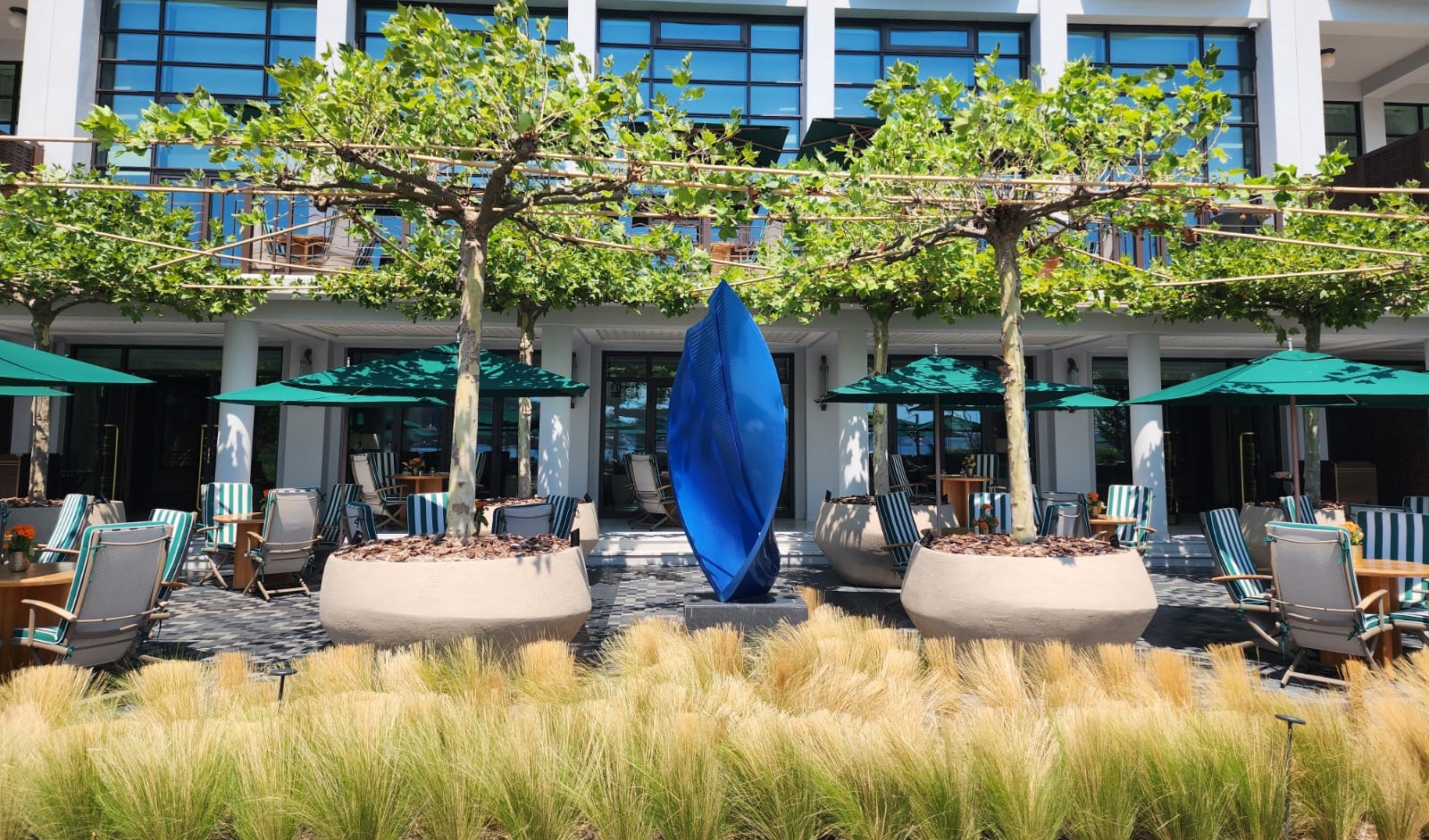 The Peninsula İstanbul The Lobby Kafe Bahçe Bölümü 1