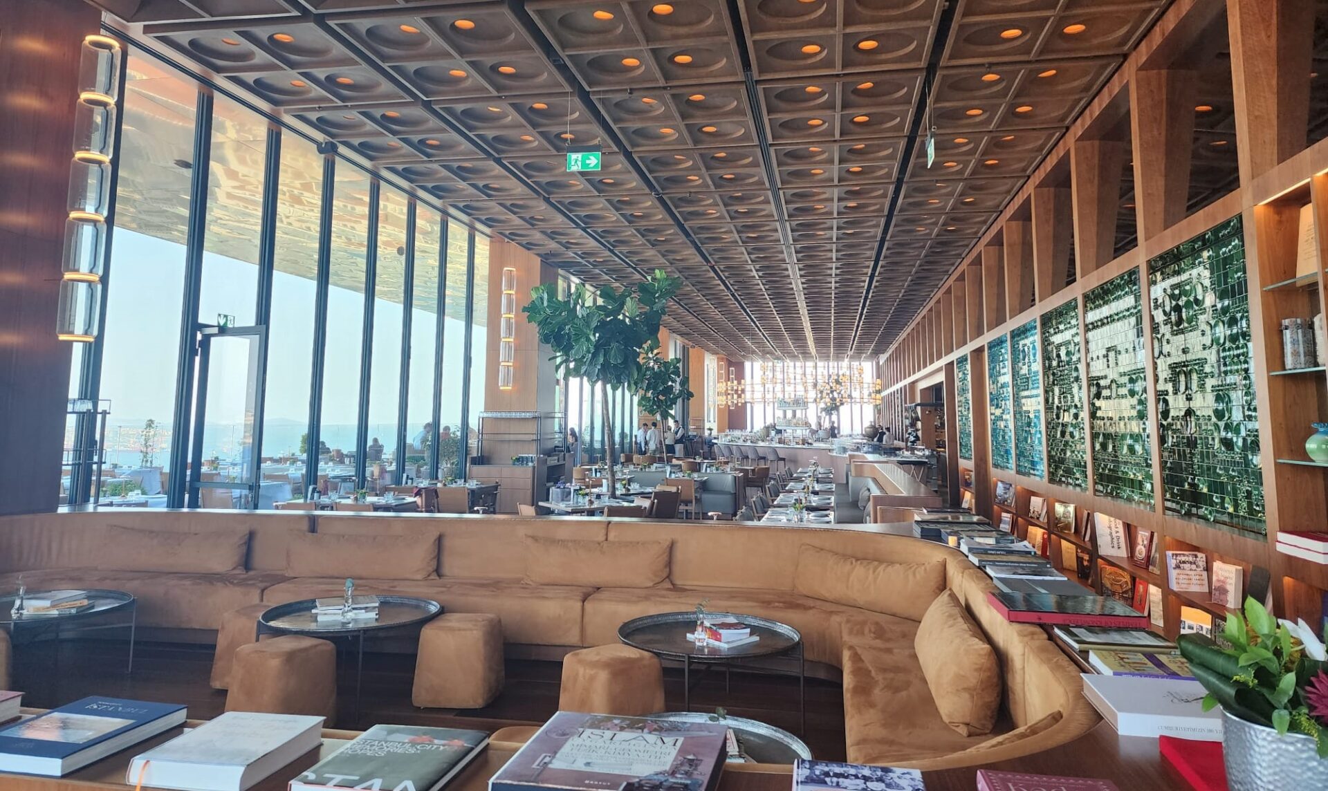 Biz İstanbul İçerisi
