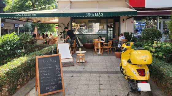 Una Mas Caddebostan