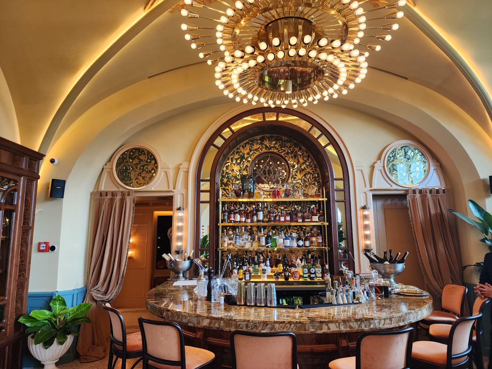Bardot Beymen Zorlu Center Bar Bölümü 1