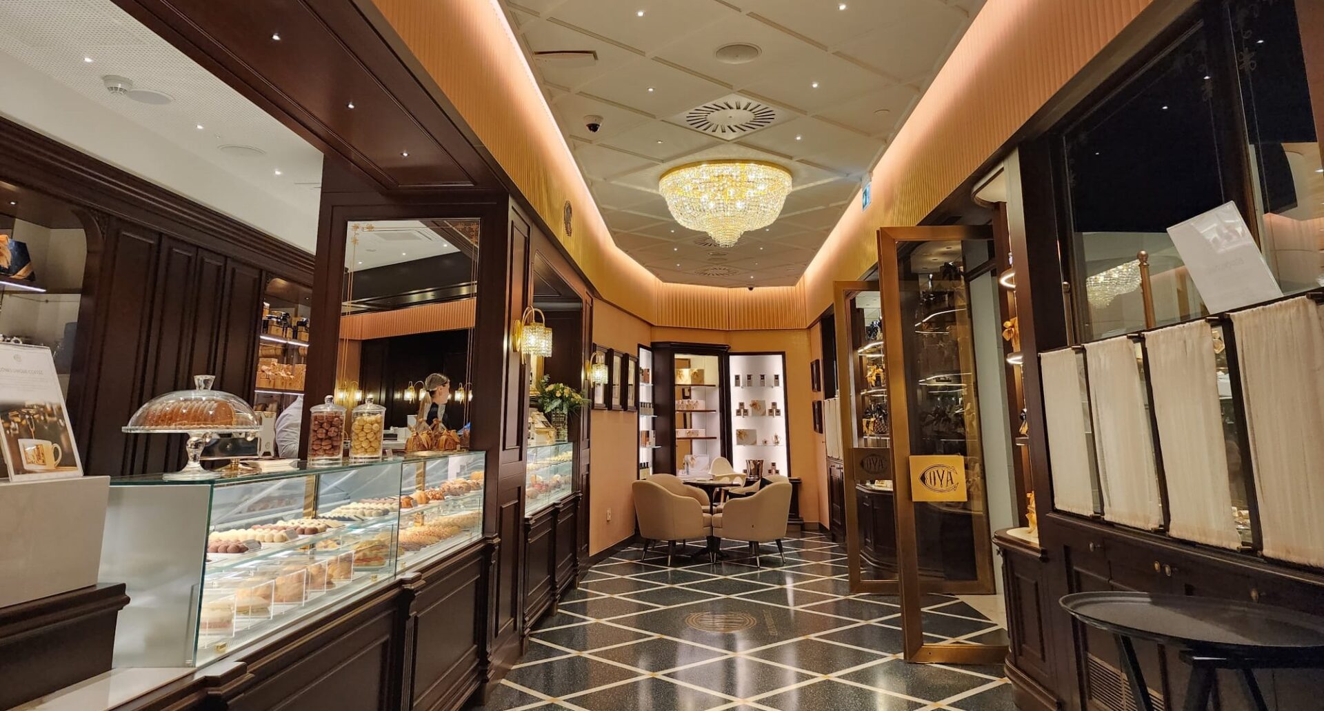 Cova İstanbul İçerisi 1