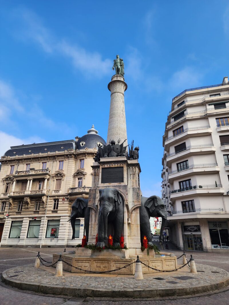 Chambery Fransa Pl. des Éléphants