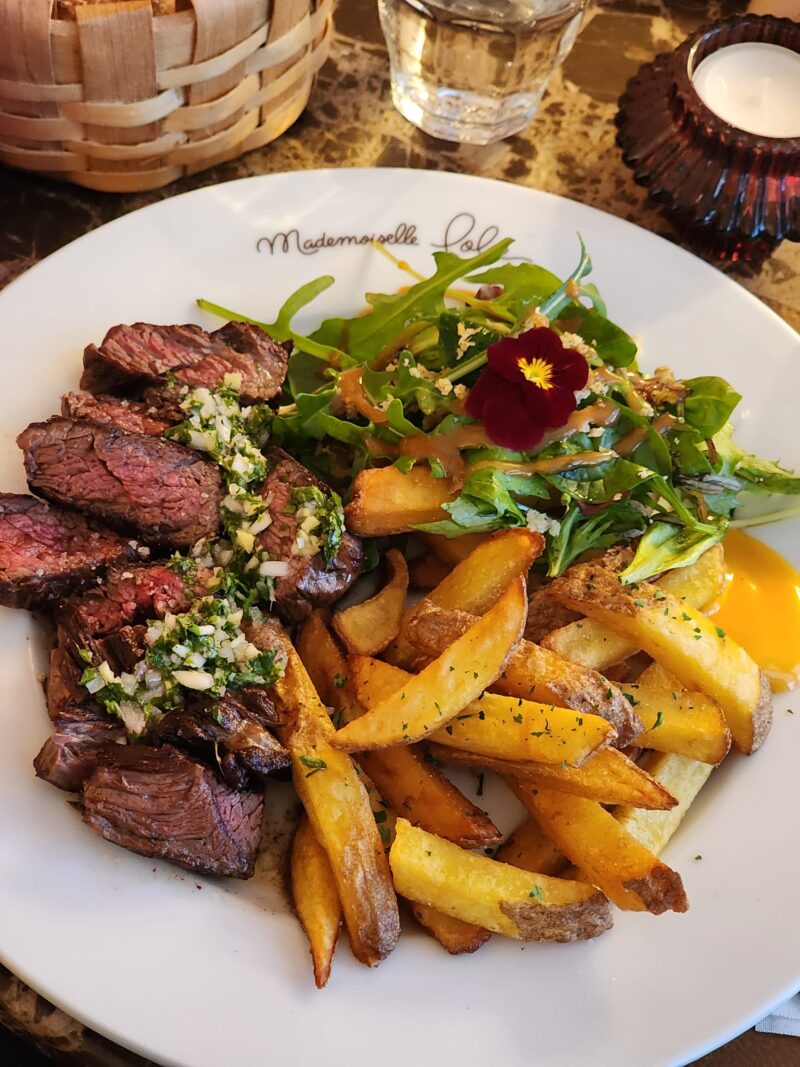 Chambery Mademoiselle Folie Yemekler