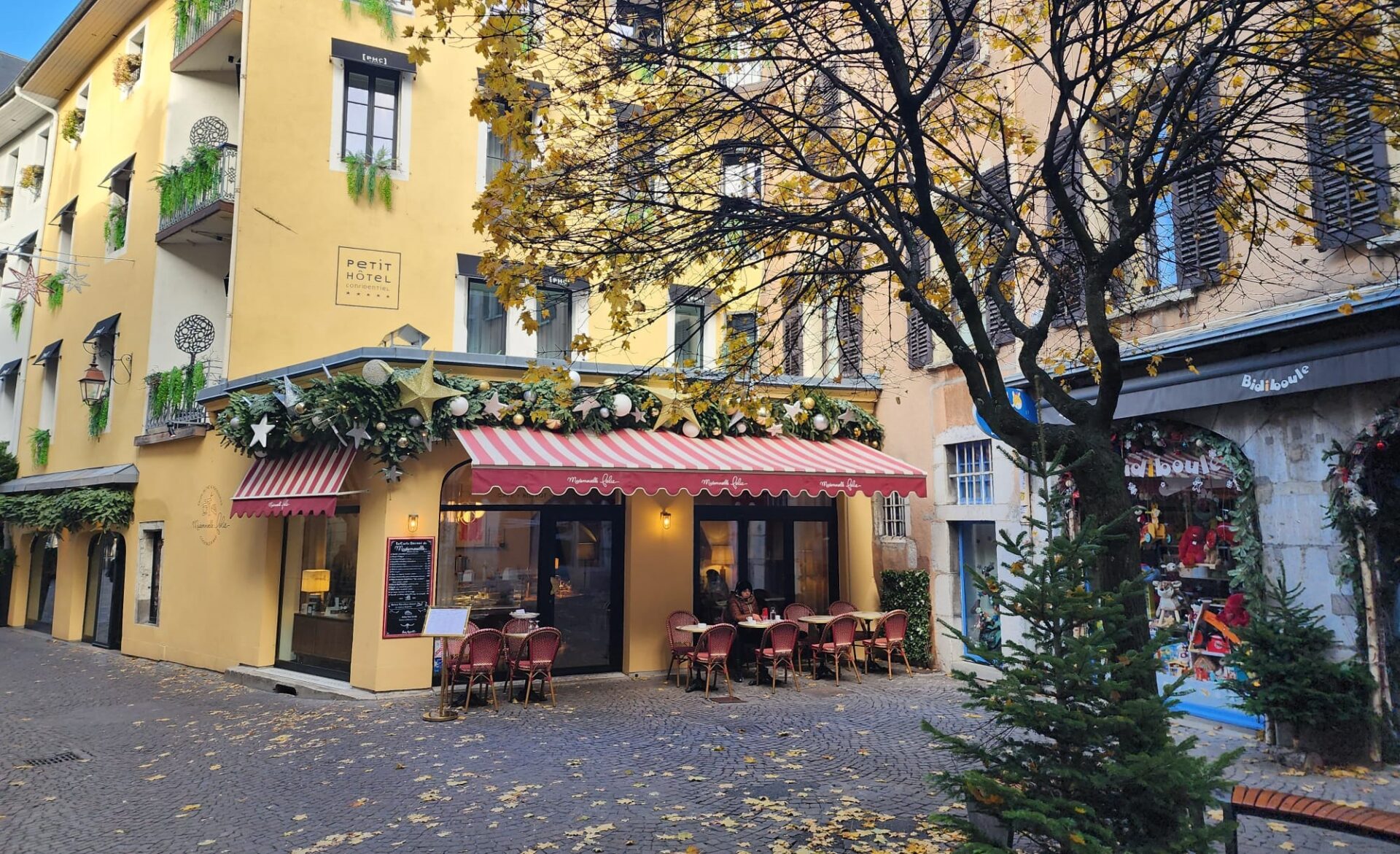 Chambery Sokaklar 1 Mademoiselle Folie