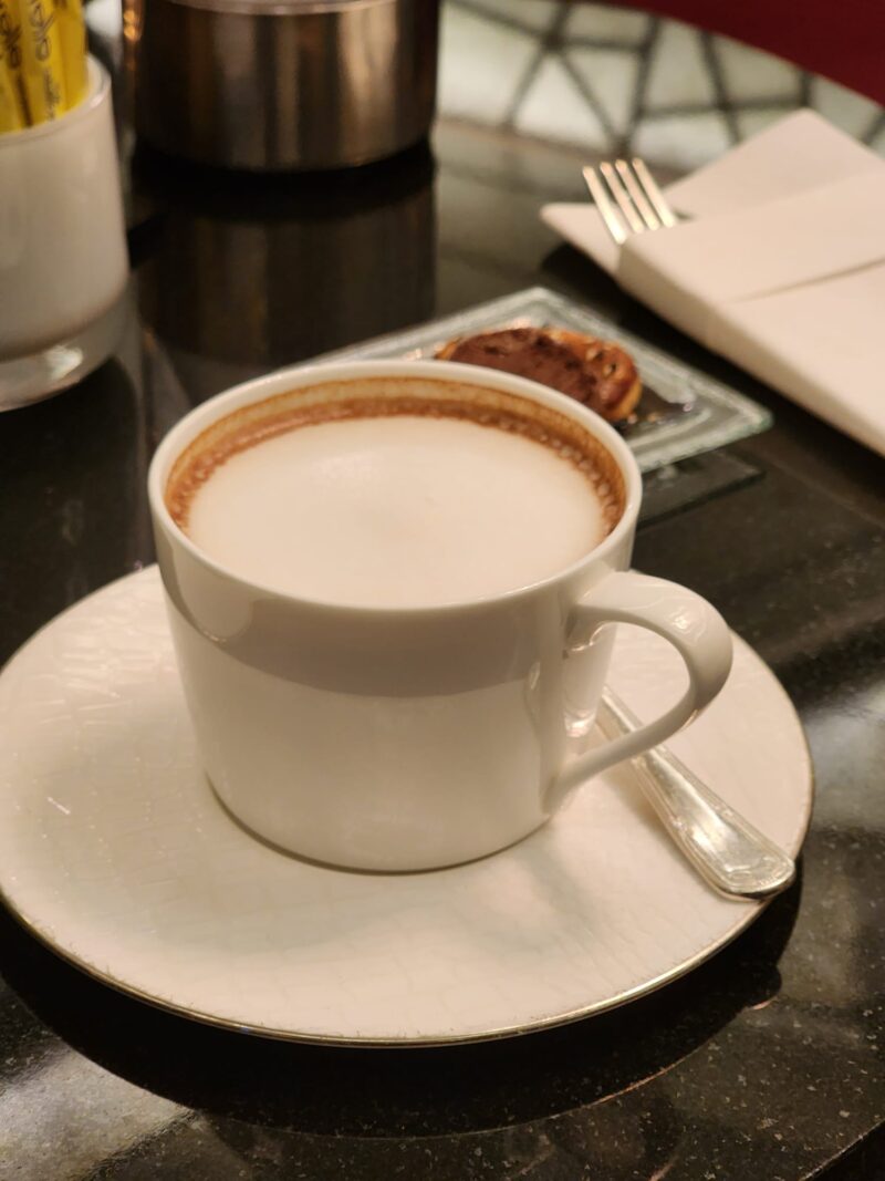 Lavinia Lounge Raffles Hotel Sıcak Çikolata
