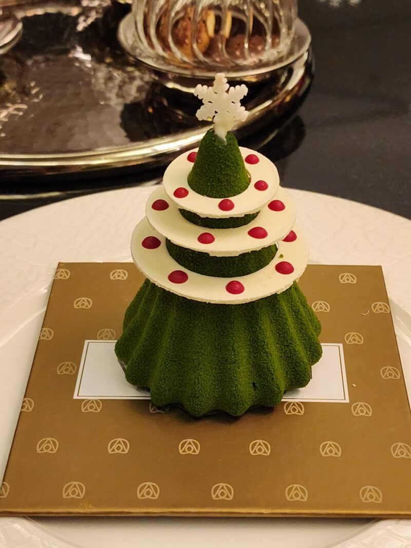 Lavinia Lounge Raffles Hotel Yılbaşı Ağacı Pasta