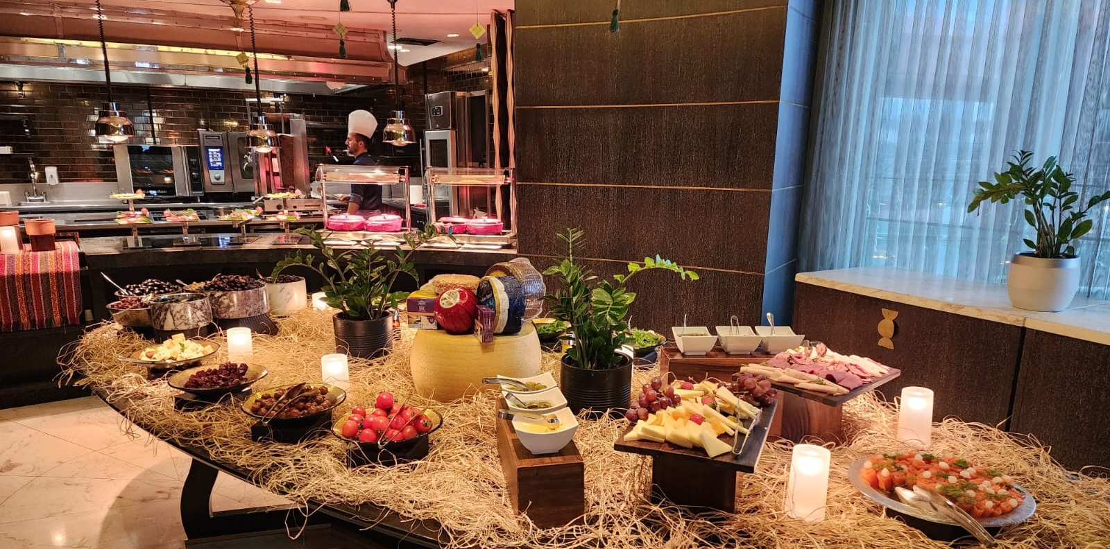 Raffles Hotel İstanbul Brunch Kahvaltılık Ürünler 1