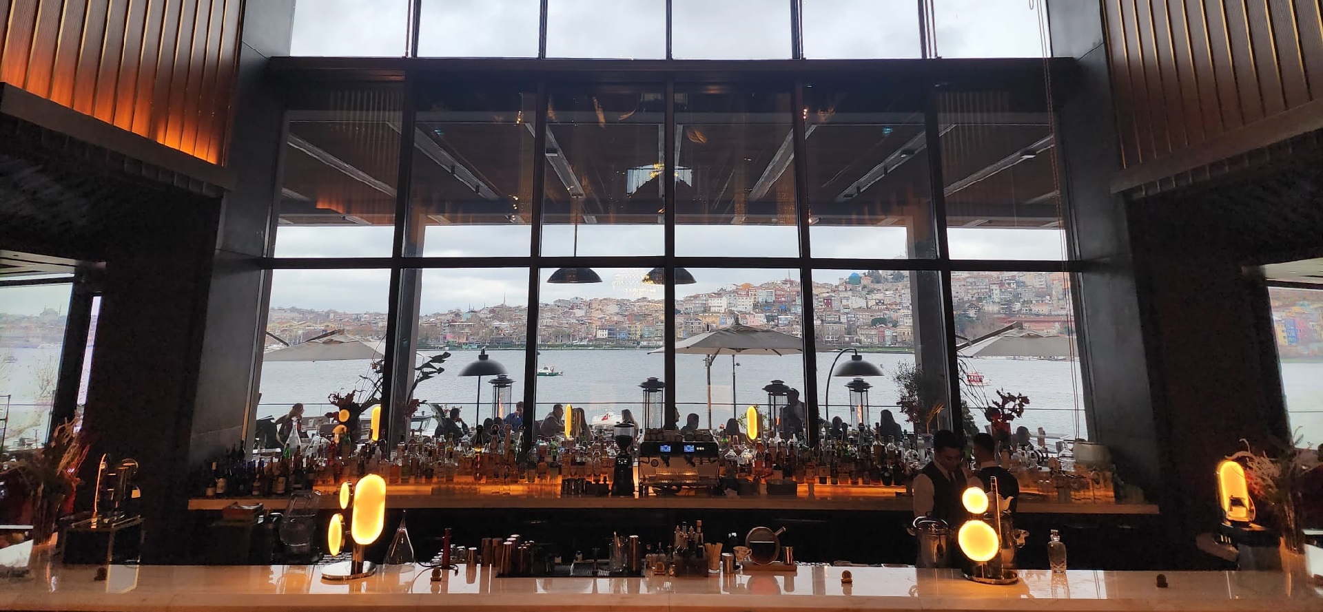 Josephine Rixos Tersane İstanbul Manzarası ve Bar Bölümü