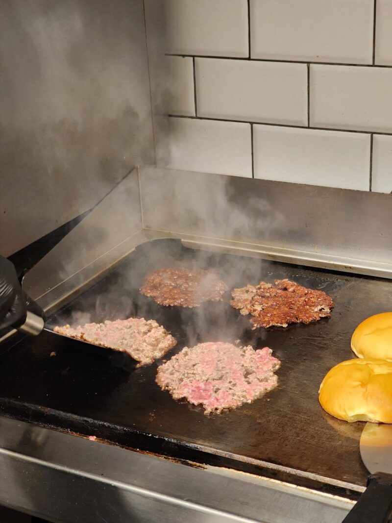 Bcante Burger Beşiktaş Smash Burger Köftesi Pişerken