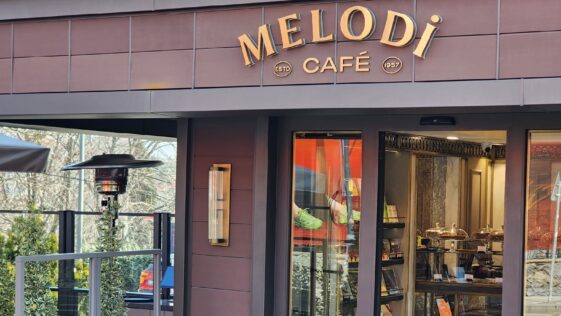 Melodi Cafe Etiler Girişi 2