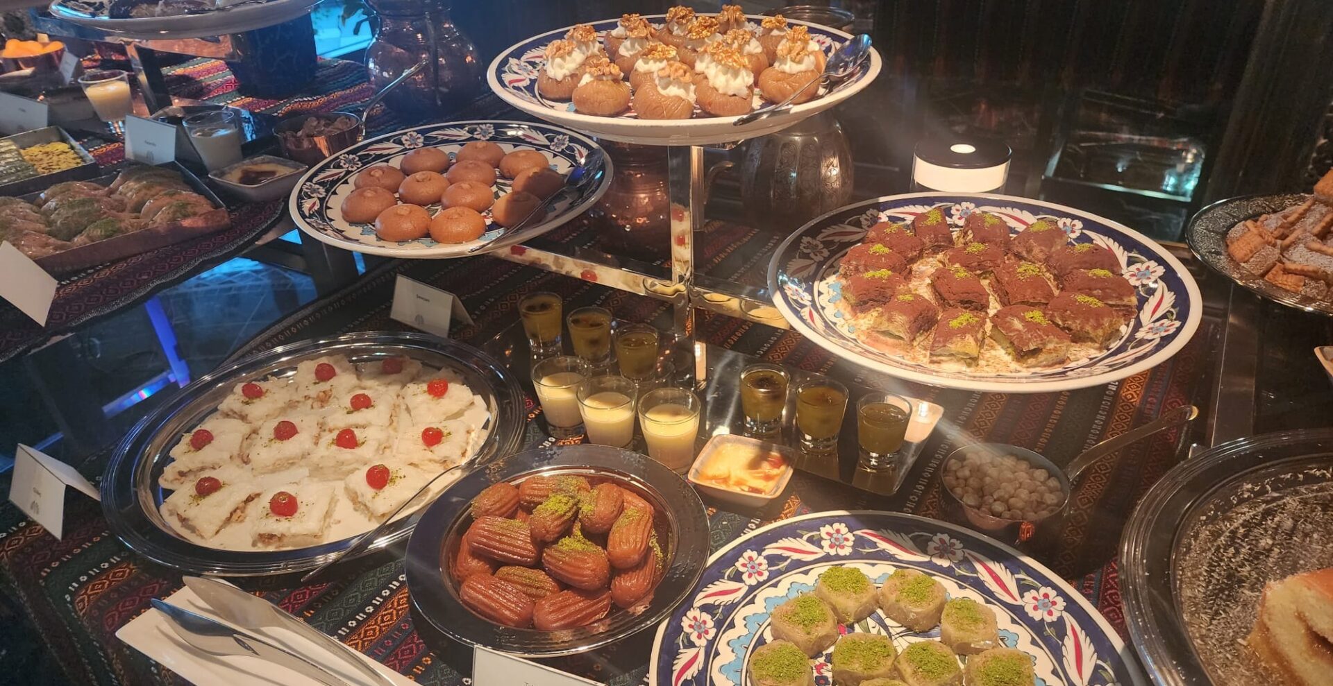 Raffles İstanbul Açık Büfe İftar 7