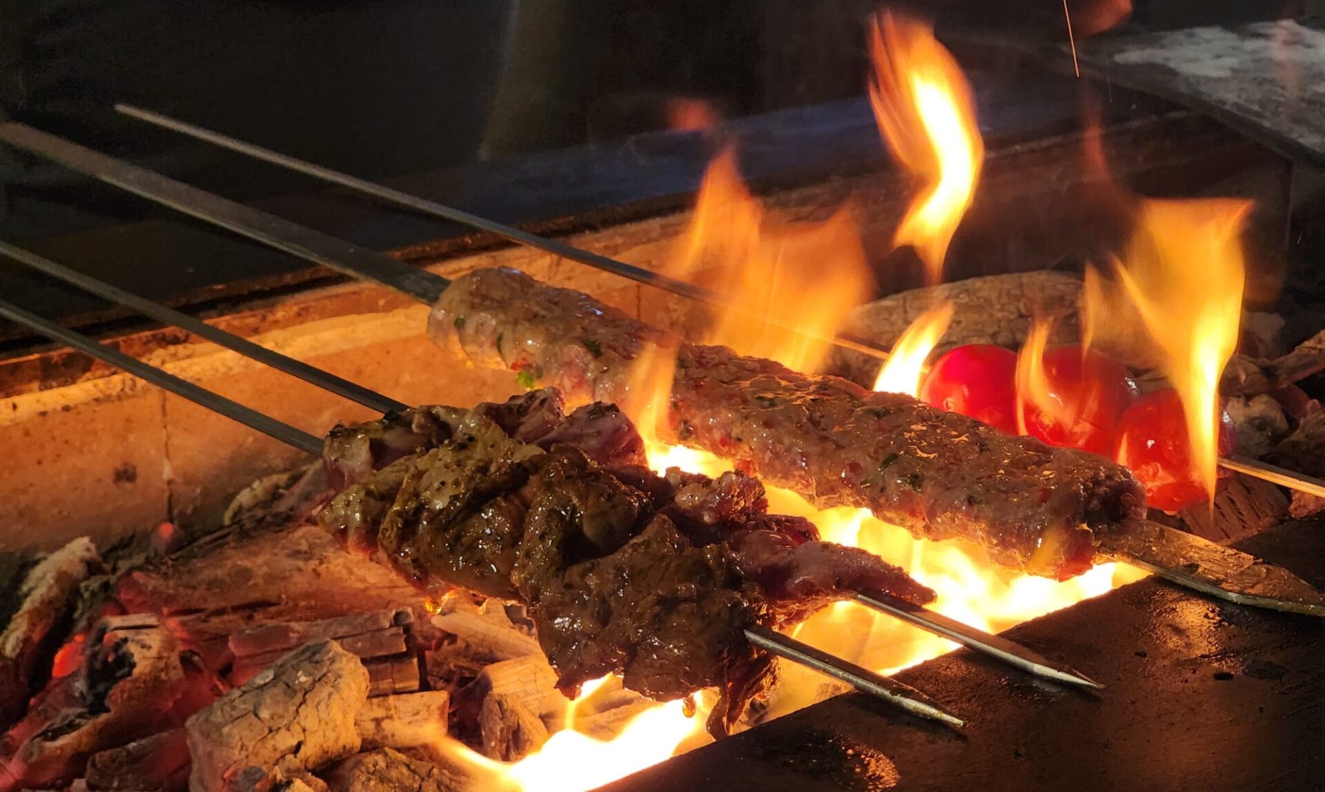 Köşebaşı İstinye Ocakbaşı Kebap Görüntüsü
