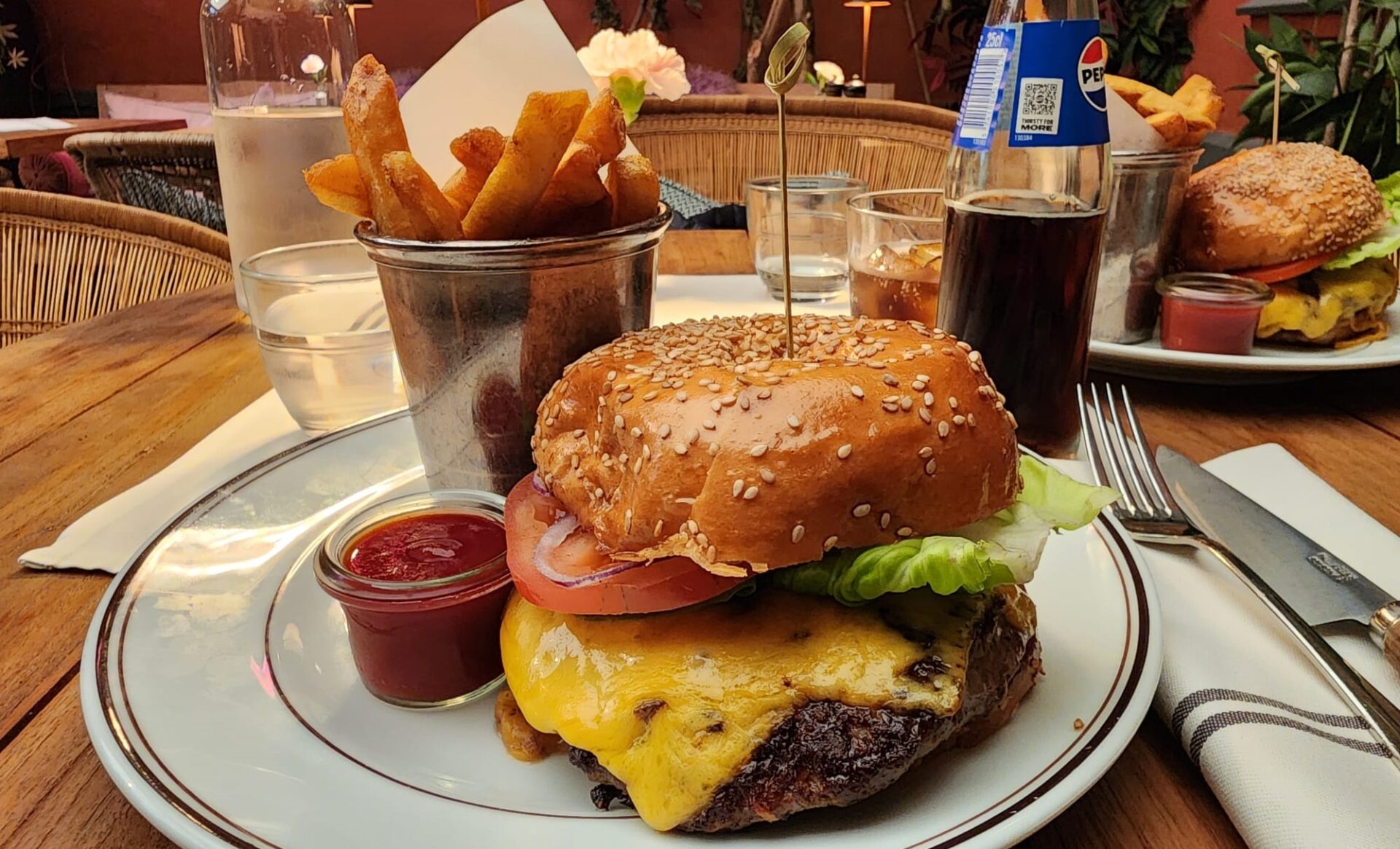 Hotel Sanders Kopenhag Burger ve Patates Kızartması