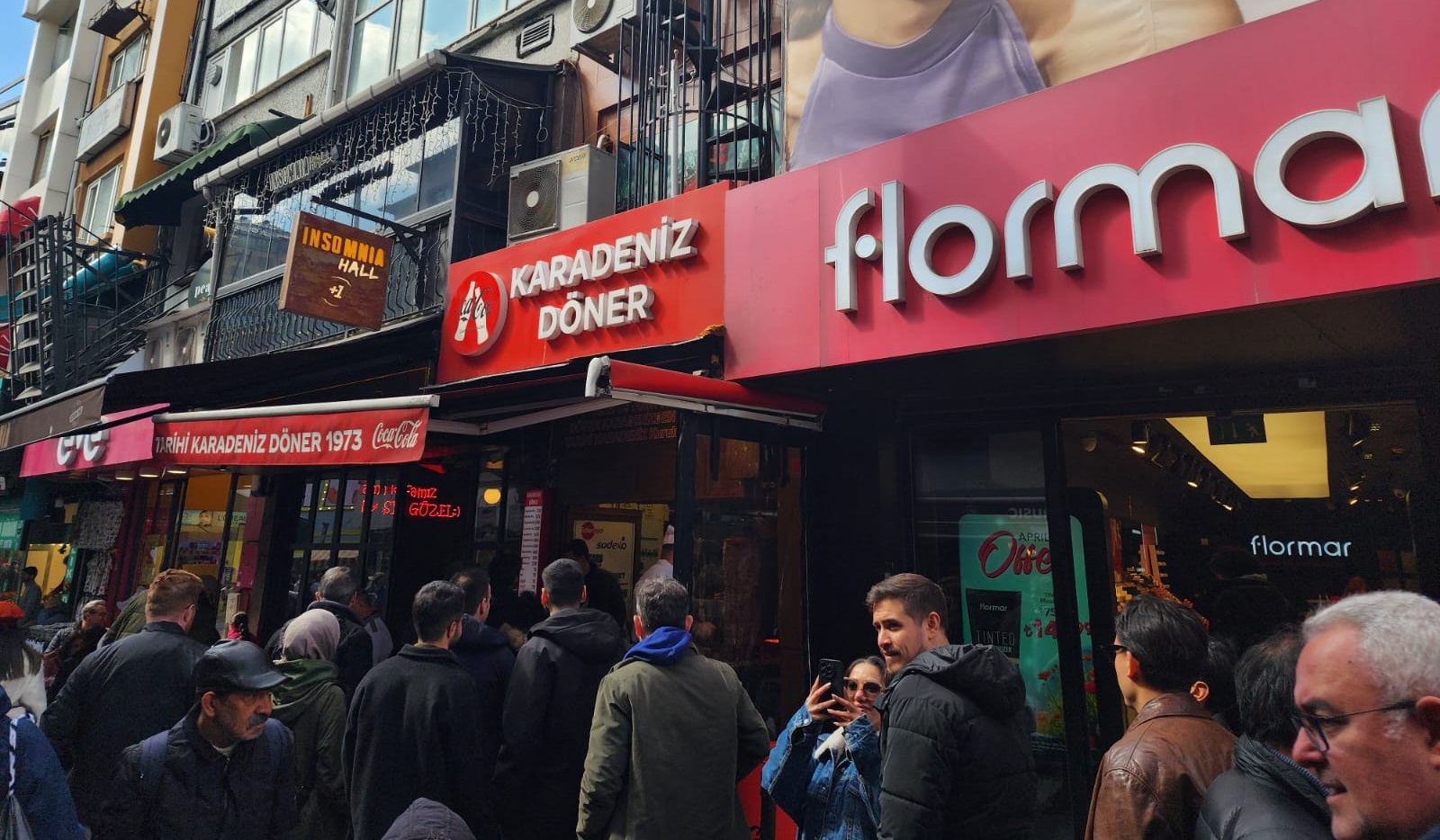 Tarihi Karadeniz Döner Asım Usta Beşiktaş Giriş Sırası