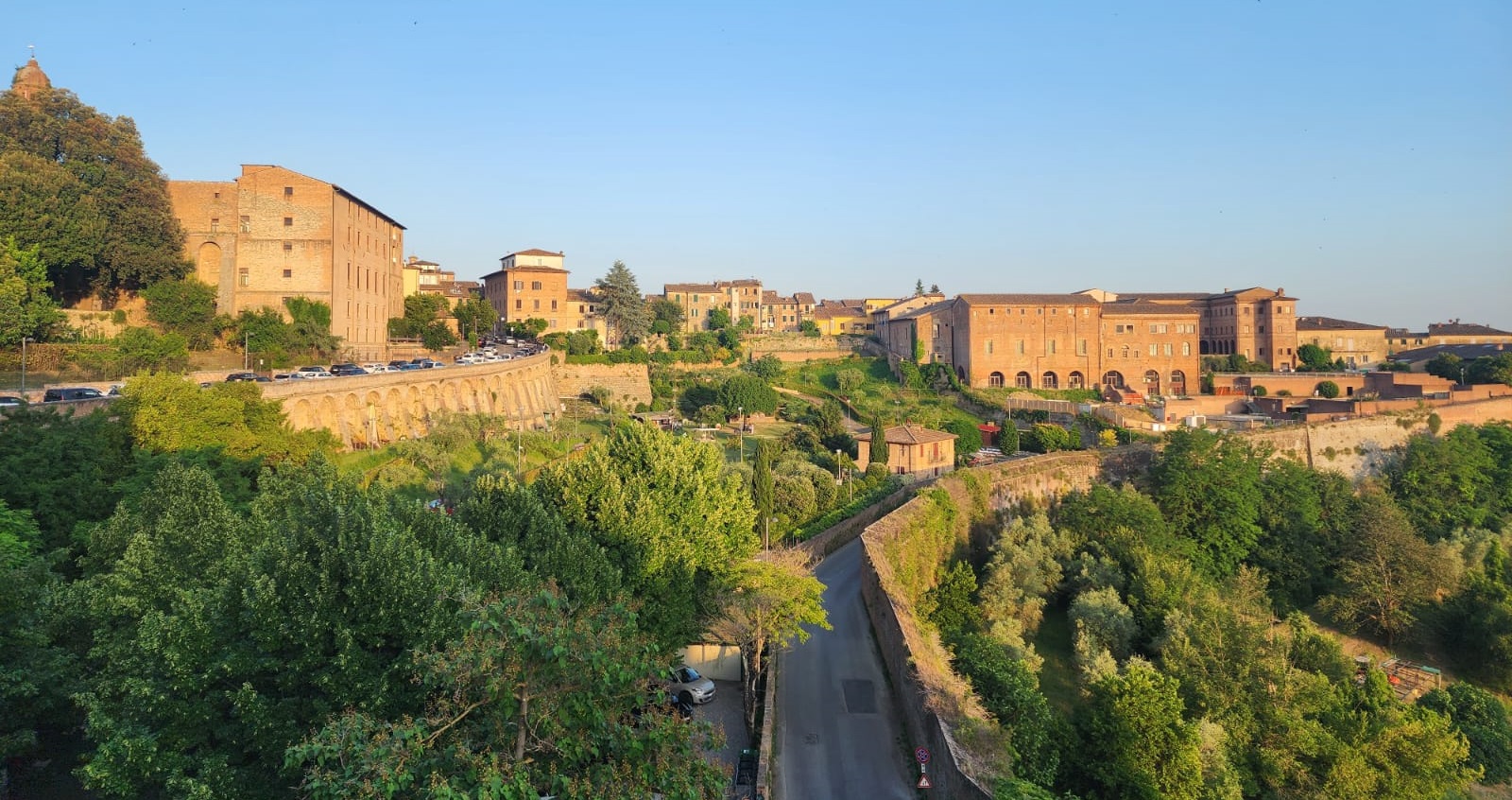 Hotel Athena Siena İtalya Teras Restoran Manzarası