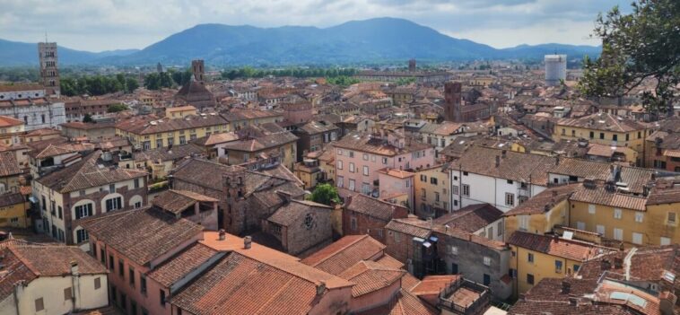 Lucca İtalya Manzarası