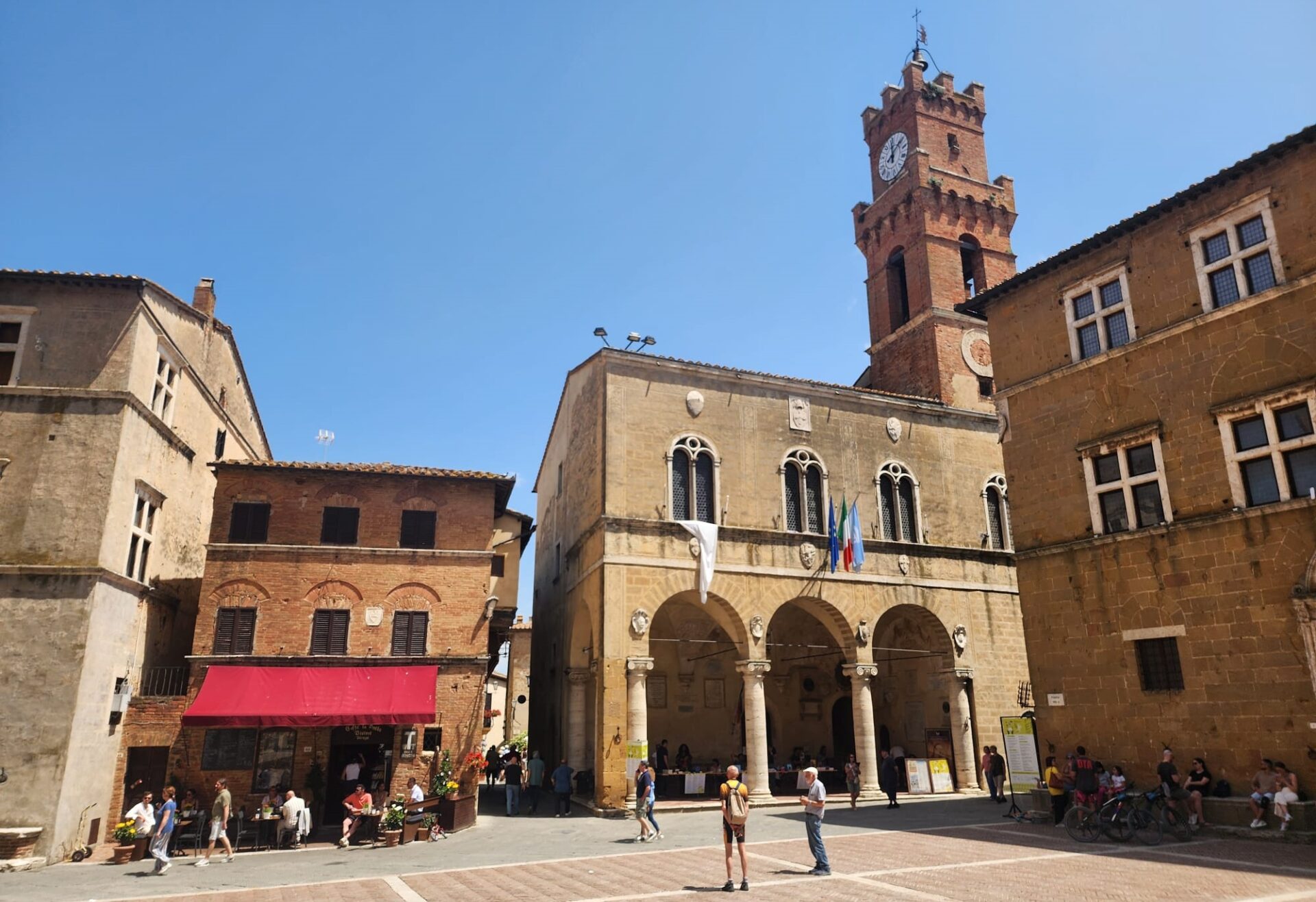 Piazza Pio II Pienza İtalya