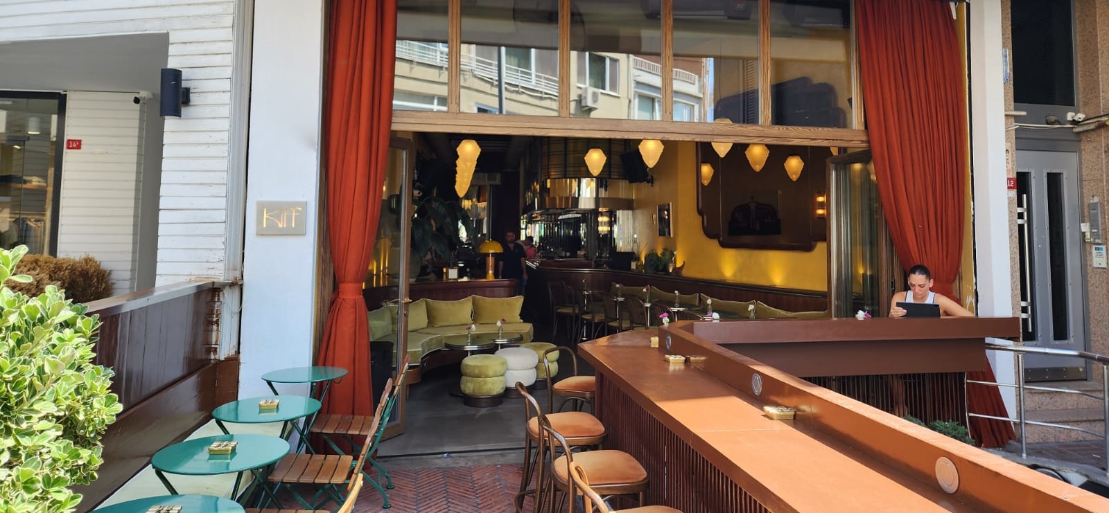 Kiff İstanbul Bebek Girişi