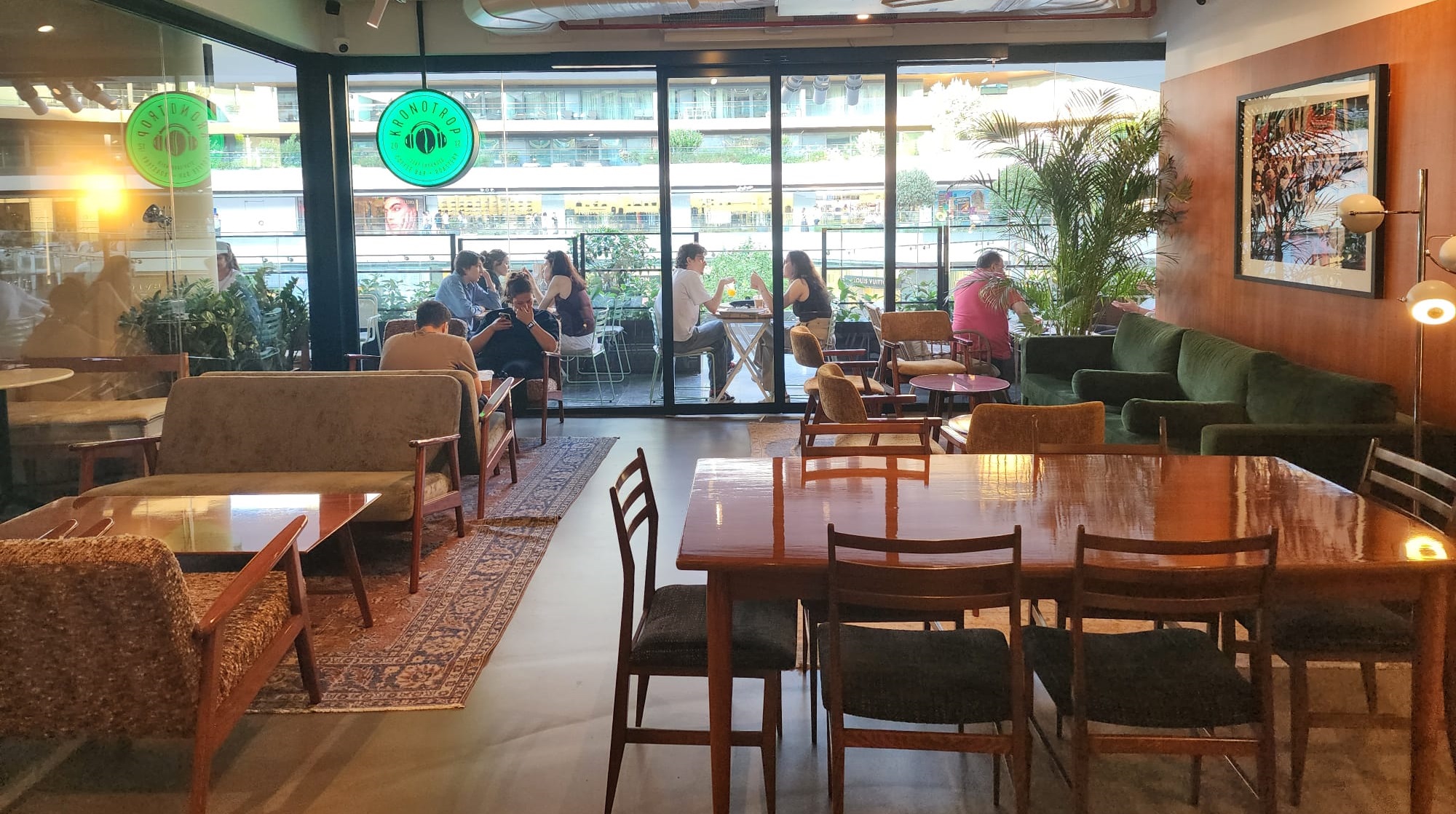 Kronotrop Coffee Zorlu Avm İçerisi 1