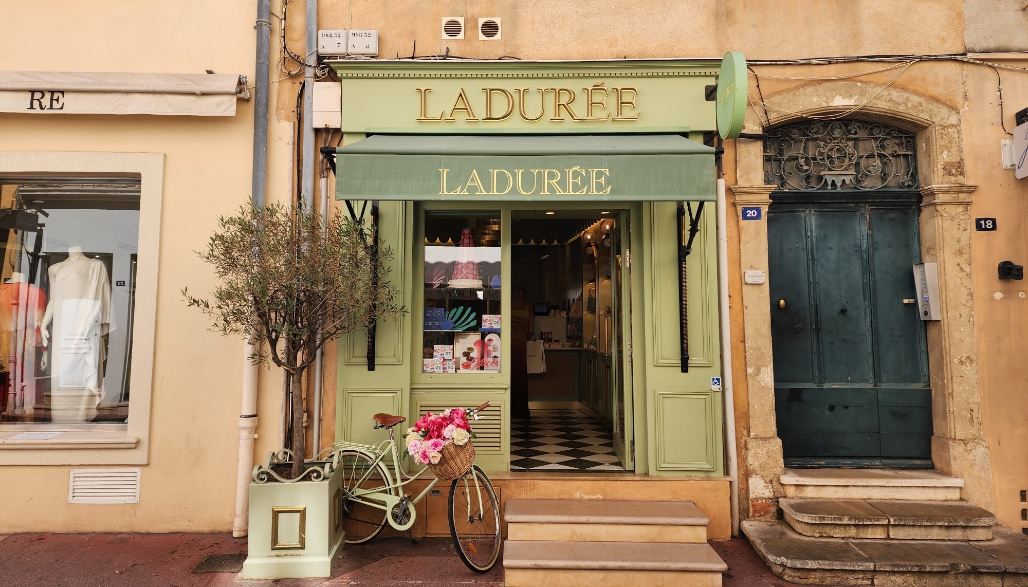 Laduree Saint Tropez