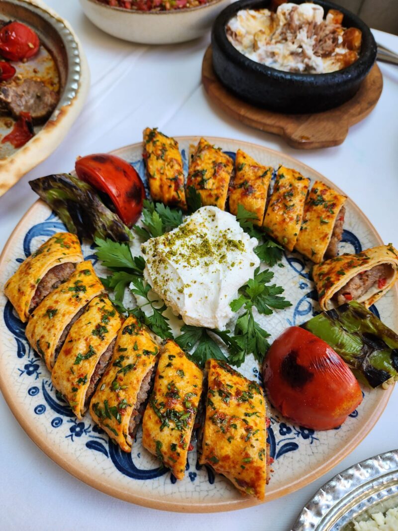 Tepsi Et Caddebostan Sarma Beyti