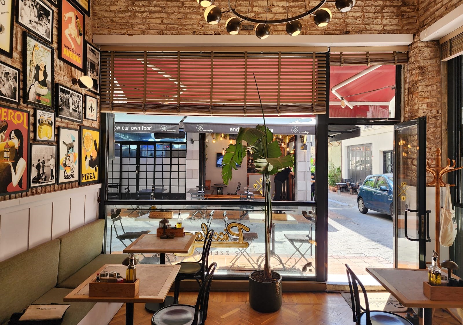Piccola Pizzeria Arnavutköy İçerisi