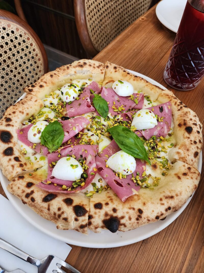 Saporito Pizza Fıstıklı Mortadella Pizza