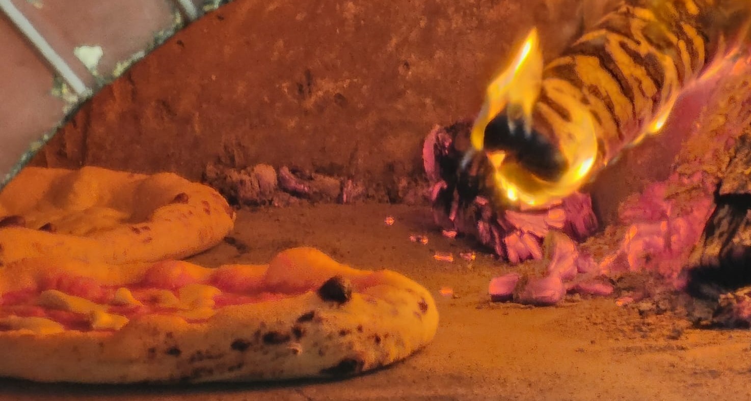 Saporito Pizza Odun Ateşinde Pizza