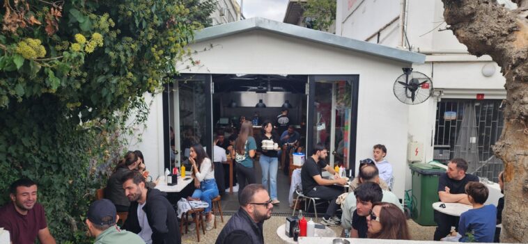 Supernormal Burger Etiler Giriş