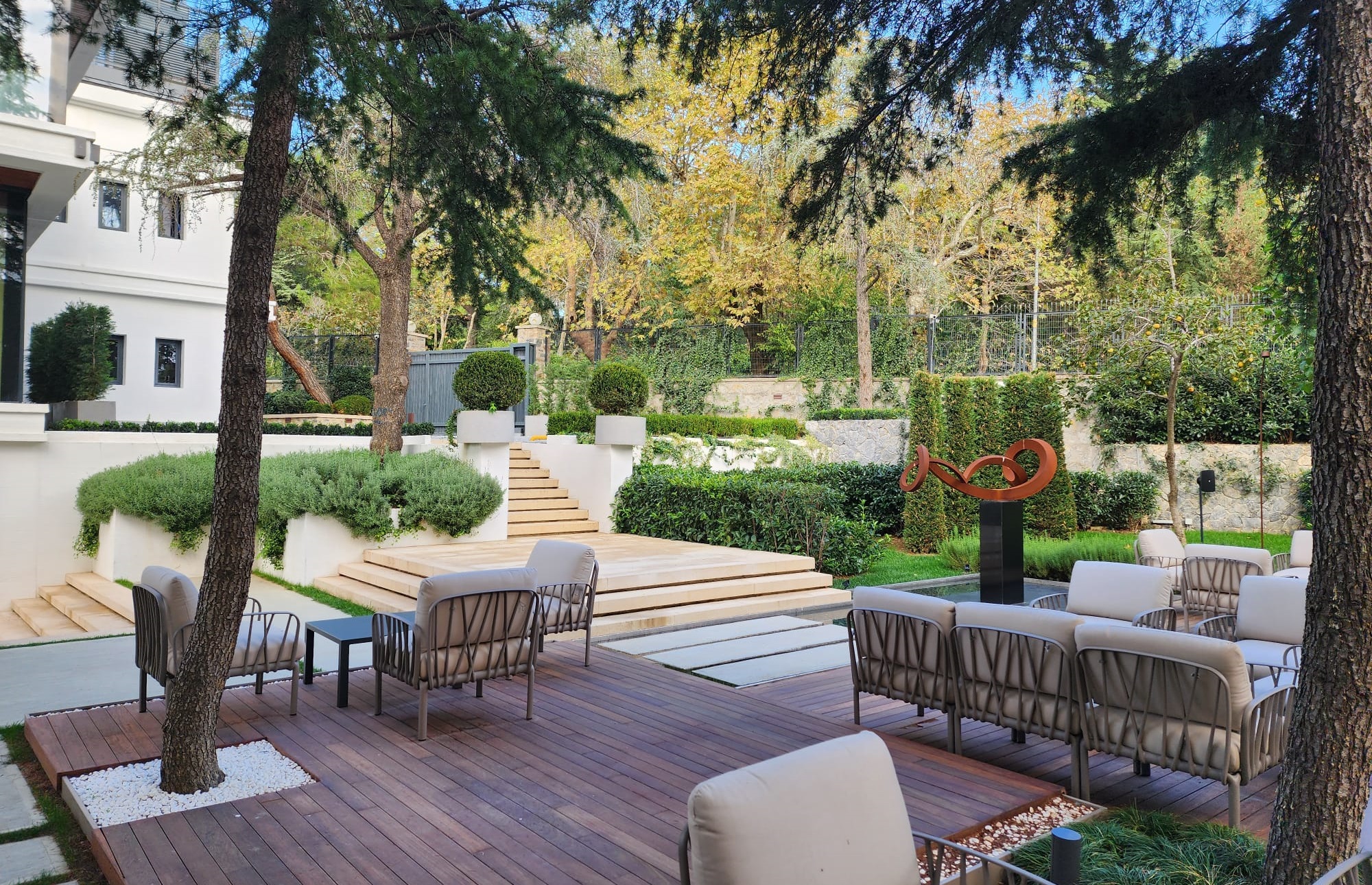 Arbor İstanbul Patisserie Bahçe Bölümü