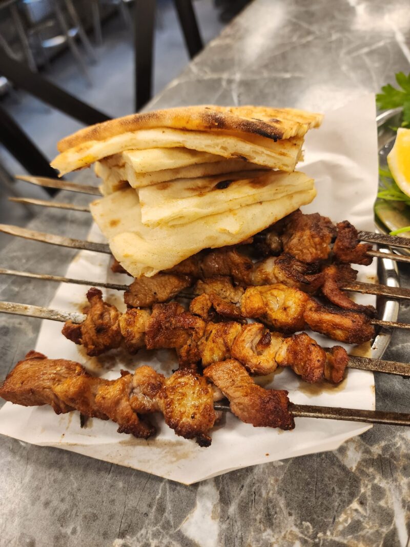 Kaburgacı Cabbar Istanbul Kaburgadan Çöp Şiş