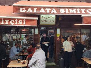 Karaköy Galata Simitçisi Girişi