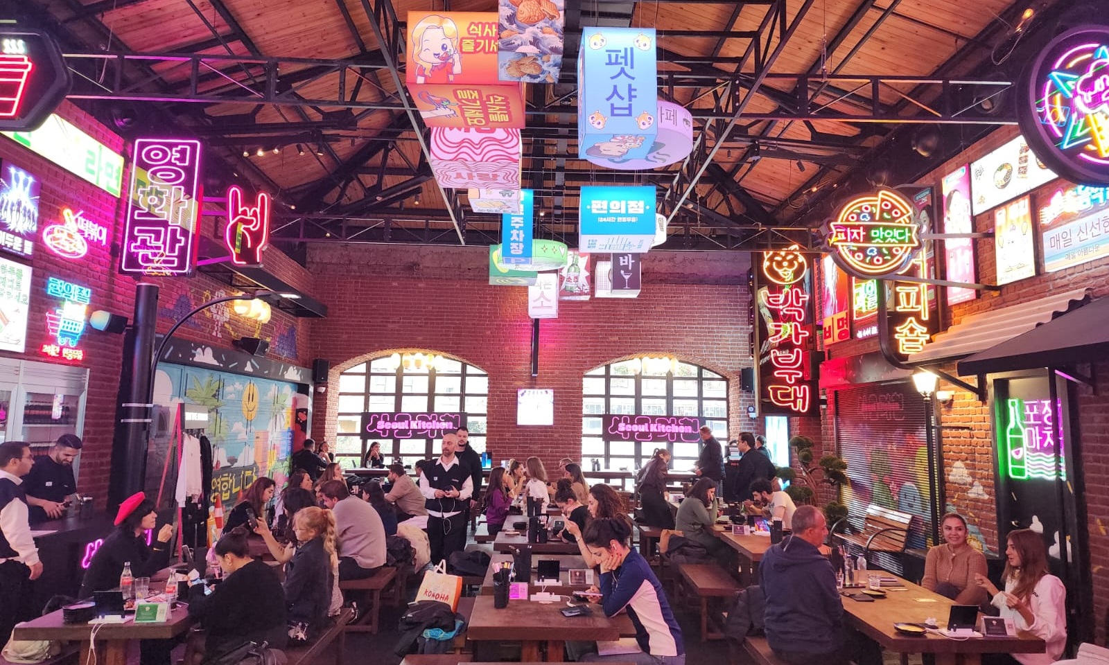 Seoul Kitchen Bomontiada İçerisi
