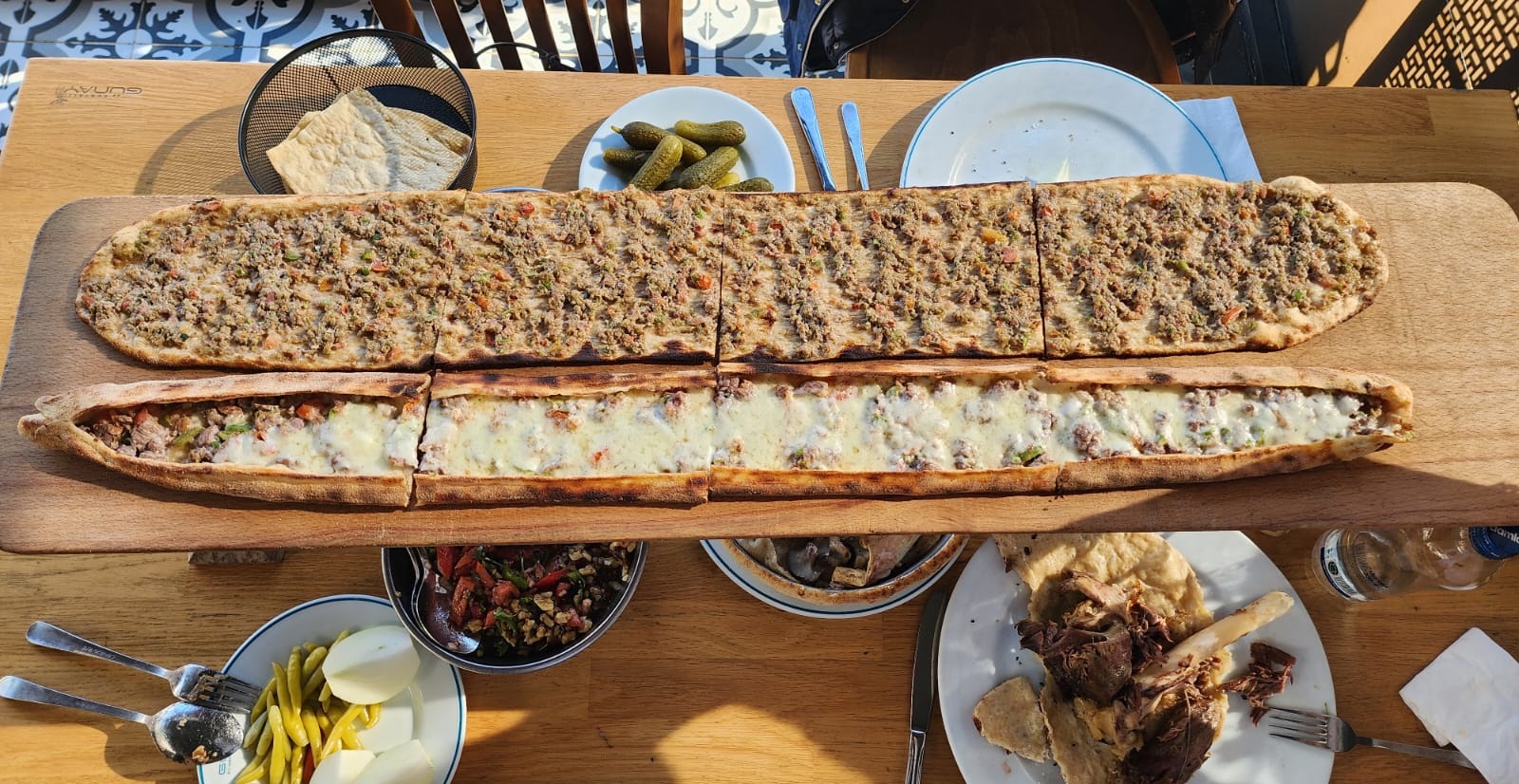 Günay Konyalı Etli Ekmek ve Mevlana Pide