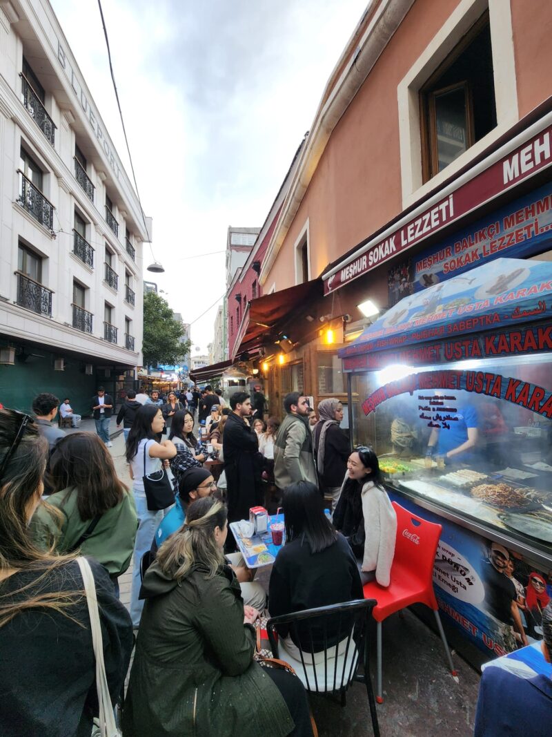 Meşhur Balıkçı Mehmet Usta Karaköy Sıra