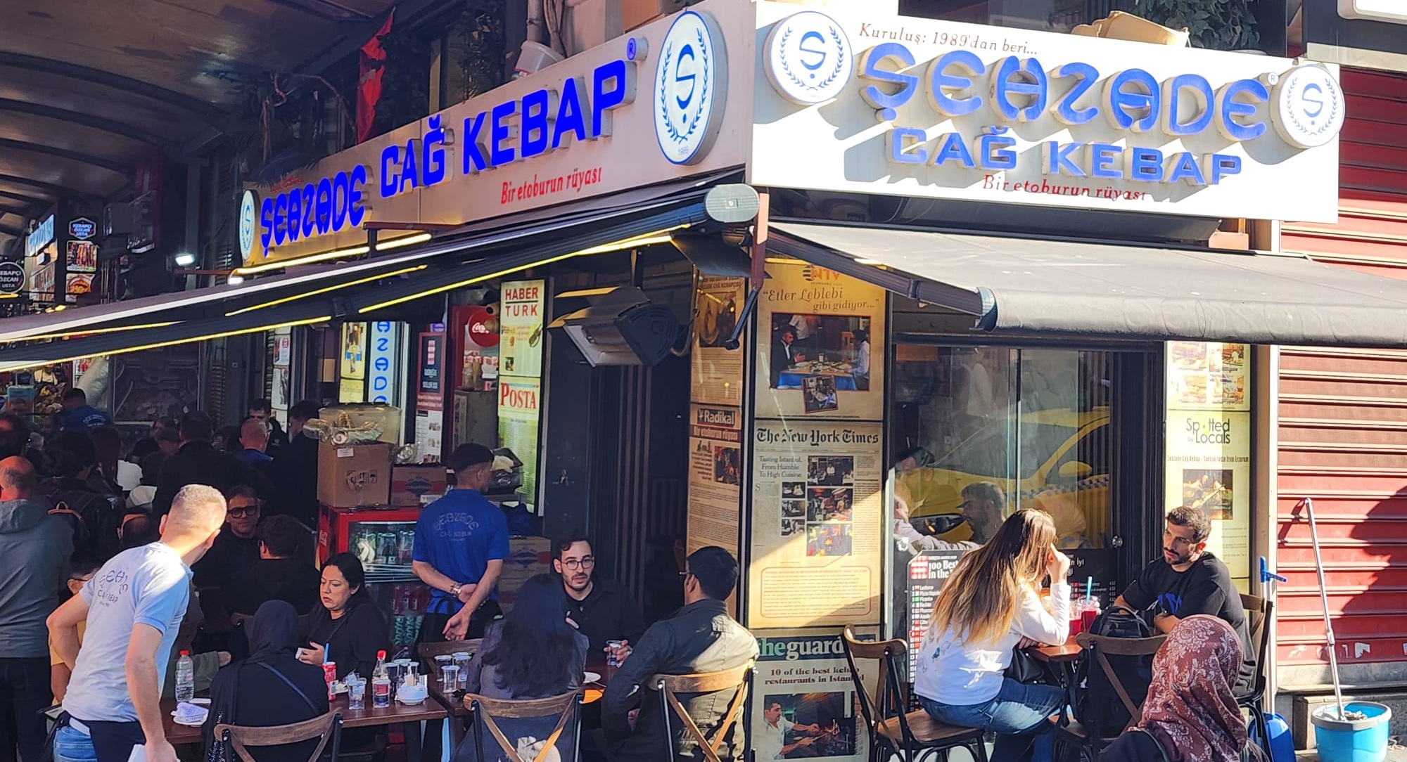 Şehzade Cağ Kebap Girişi