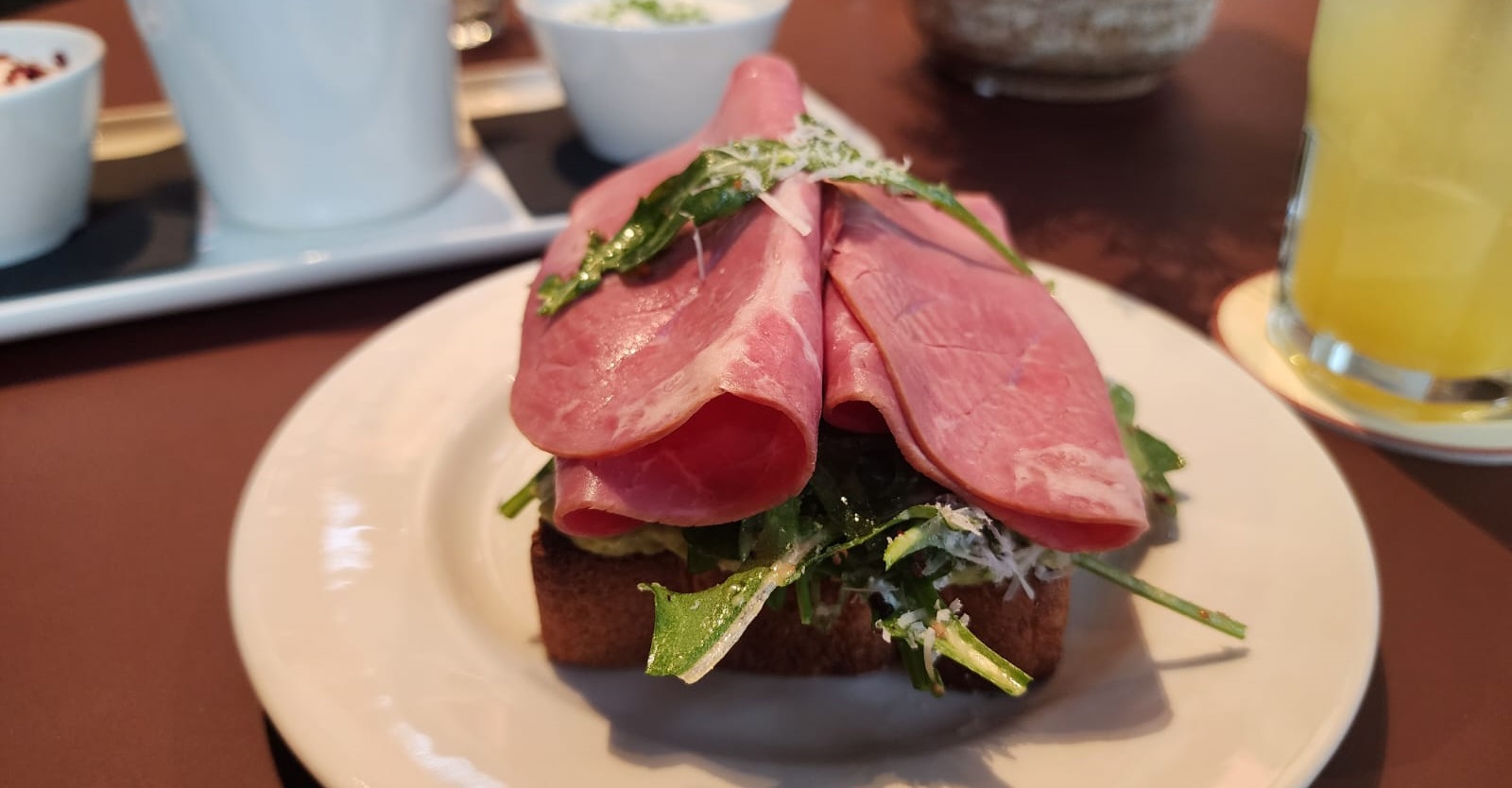 Bardot Blue Avocado on Toast Füme Etli