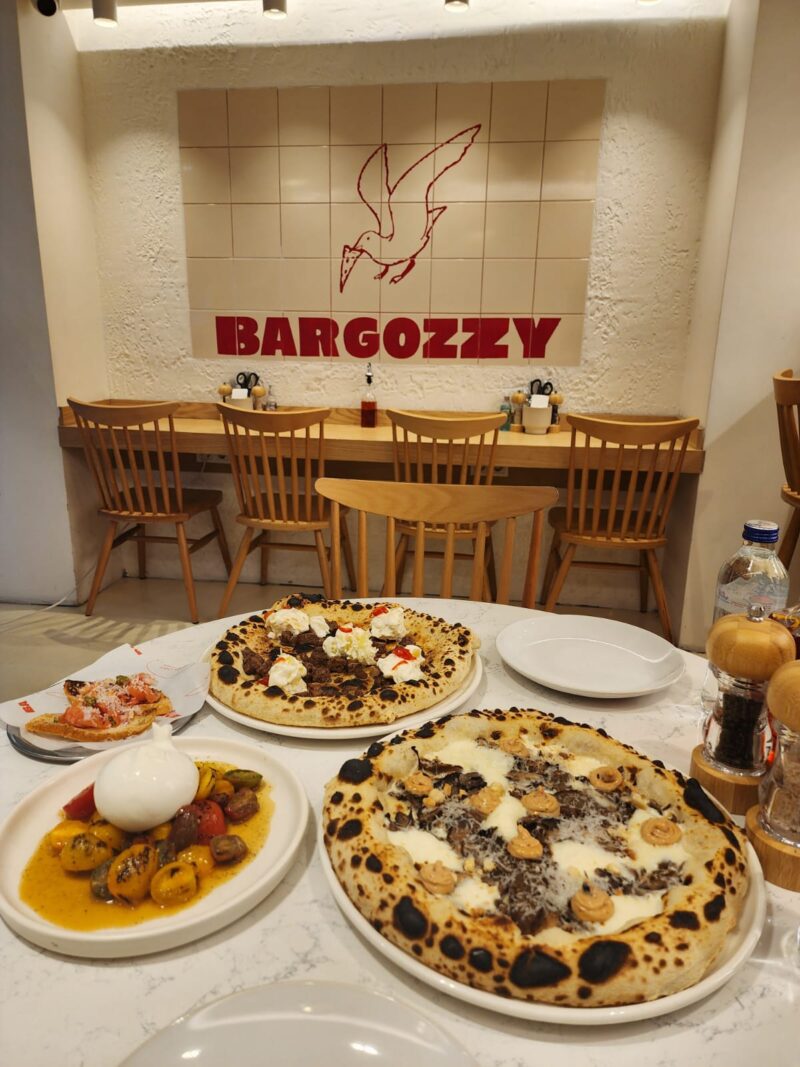Bargozzy Pizza Nişantaşı Pizzalar ve Burrata Salatası