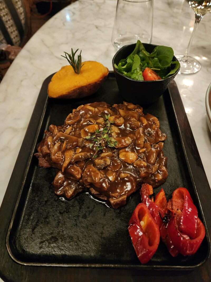 Barnathan İstanbul 3 Mantar Soslu Bonfile