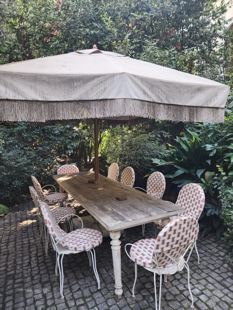 The Allis Soho House Bahçe Bölümü 1
