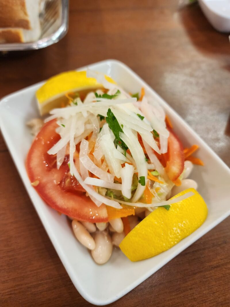 Beşiktaş Şöhretler Köftecisi Piyaz