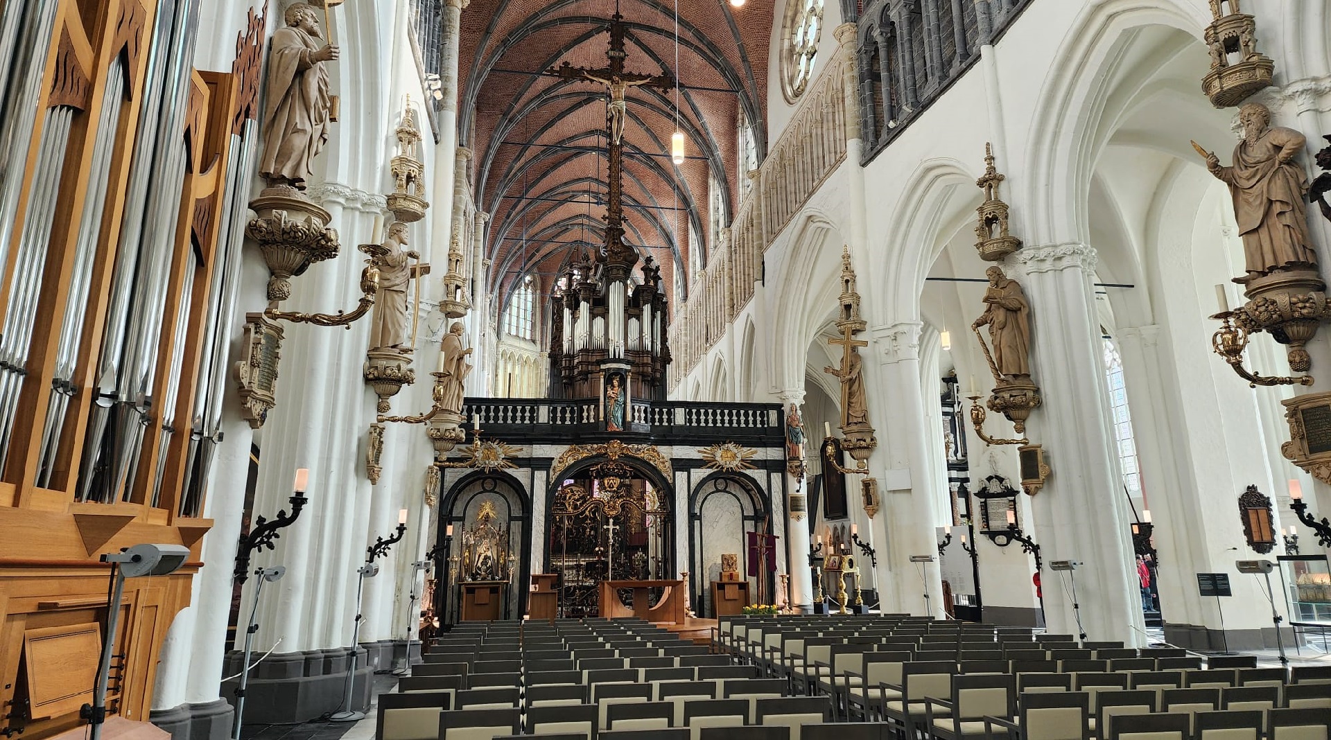 Brugge Bizim Leydi Kilisesi Onze-Lieve-Vrouwekerk İçerisi