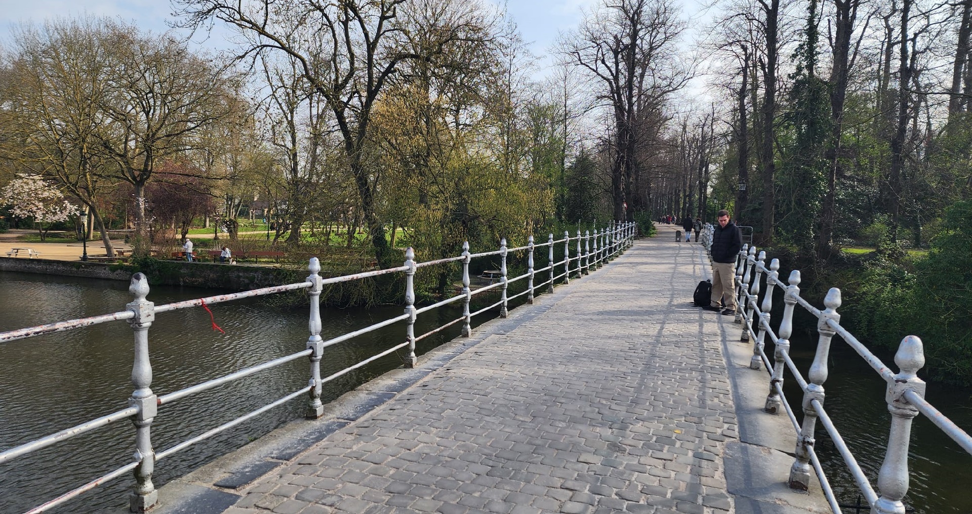 Brugge Minnewaterbrug Lover’s Bridge
