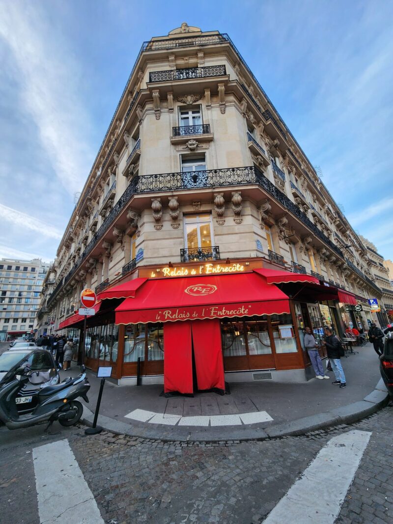 Le Relais De L’Entrecôte Paris Giriş 1
