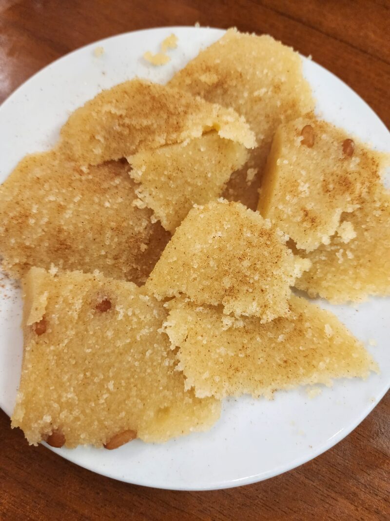 Şöhretler Beşiktaş Köftecisi İrmik Helvası