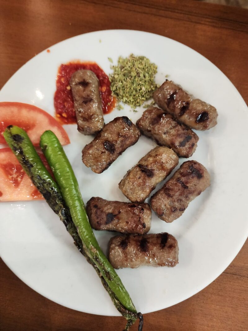 Şöhretler Beşiktaş Köftecisi Sade Köfte