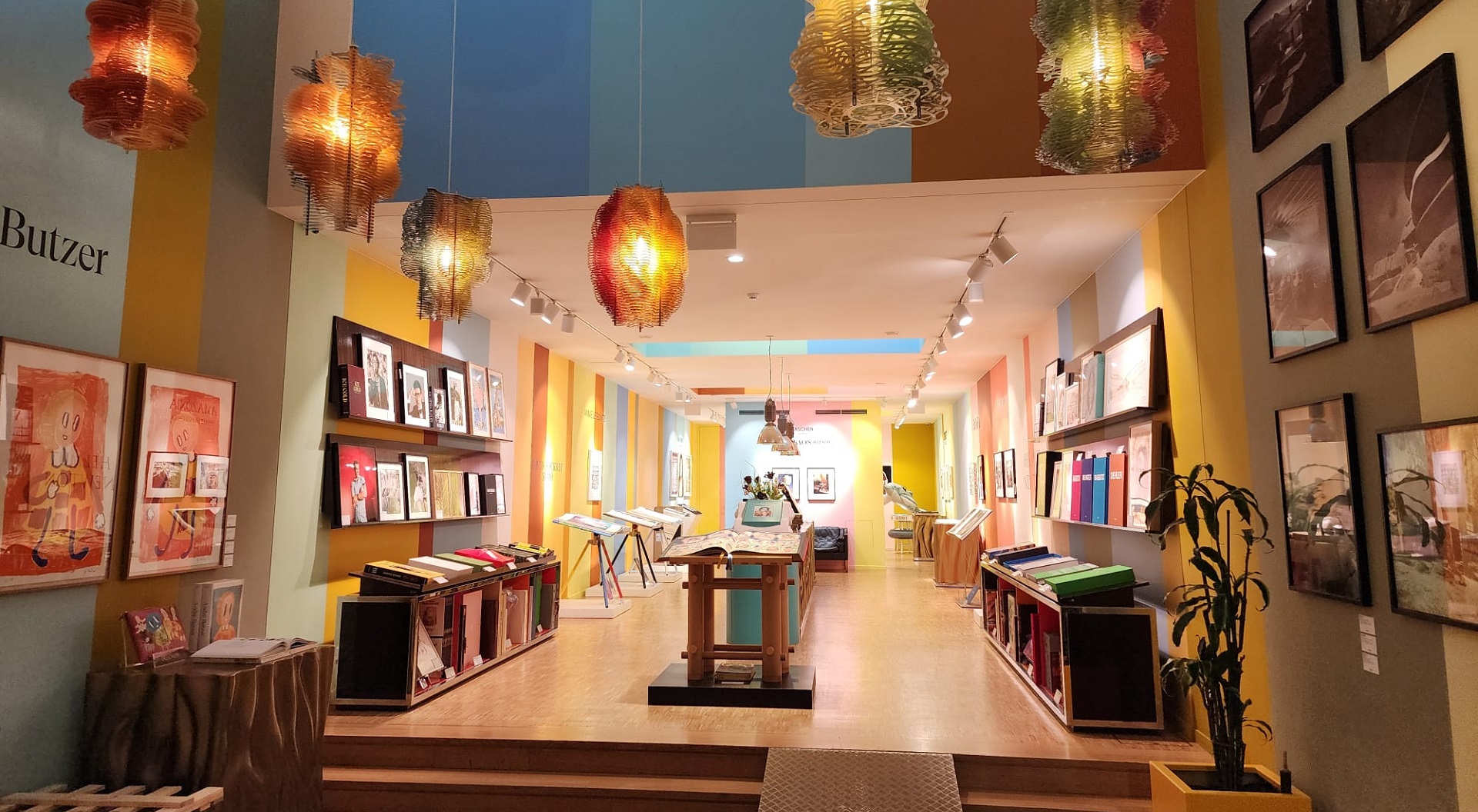TASCHEN Store Brussels Brüksel Taschen kitapçısı